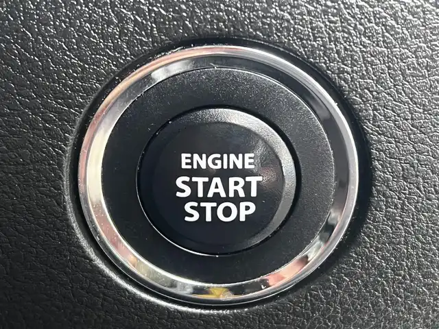 スズキ スペーシア カスタム XS ターボ 秋田県 2017(平29)年 6.9万km クリスタルホワイトP ターボ/両側パワースライドドア/衝突軽減システム/純正メモリナビ（DVD/CD/BT）/フルセグ（走行中視聴可能）/バックカメラ/社外１４インチアルミ（冬タイヤ装着）/スマートキー/アイドリングストップ/プッシュスタート/クルーズコントロール追従走行なし/レーンキープアシスト/パドルシフト/ステアリングスイッチ/ドライブレコーダー/運転席シートヒーター/ビルトインETC/純正フロアマット/純正ドアバイザー/オートライト/オートエアコン/パワーステアリング/パワーウィンドウ/横滑り防止/盗難防止装置/寒冷地仕様/電動格納ウィンカーミラー/保証書/取扱説明書/記録簿