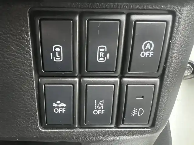 スズキ スペーシア カスタム XS ターボ 秋田県 2017(平29)年 6.9万km クリスタルホワイトP ターボ/両側パワースライドドア/衝突軽減システム/純正メモリナビ（DVD/CD/BT）/フルセグ（走行中視聴可能）/バックカメラ/社外１４インチアルミ（冬タイヤ装着）/スマートキー/アイドリングストップ/プッシュスタート/クルーズコントロール追従走行なし/レーンキープアシスト/パドルシフト/ステアリングスイッチ/ドライブレコーダー/運転席シートヒーター/ビルトインETC/純正フロアマット/純正ドアバイザー/オートライト/オートエアコン/パワーステアリング/パワーウィンドウ/横滑り防止/盗難防止装置/寒冷地仕様/電動格納ウィンカーミラー/保証書/取扱説明書/記録簿