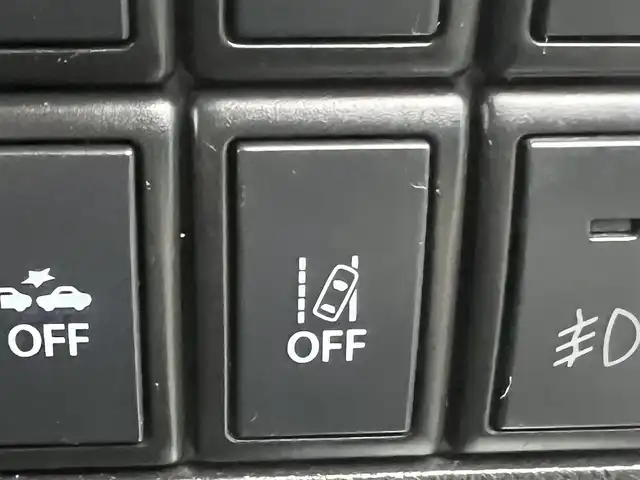 スズキ スペーシア カスタム XS ターボ 秋田県 2017(平29)年 6.9万km クリスタルホワイトP ターボ/両側パワースライドドア/衝突軽減システム/純正メモリナビ（DVD/CD/BT）/フルセグ（走行中視聴可能）/バックカメラ/社外１４インチアルミ（冬タイヤ装着）/スマートキー/アイドリングストップ/プッシュスタート/クルーズコントロール追従走行なし/レーンキープアシスト/パドルシフト/ステアリングスイッチ/ドライブレコーダー/運転席シートヒーター/ビルトインETC/純正フロアマット/純正ドアバイザー/オートライト/オートエアコン/パワーステアリング/パワーウィンドウ/横滑り防止/盗難防止装置/寒冷地仕様/電動格納ウィンカーミラー/保証書/取扱説明書/記録簿