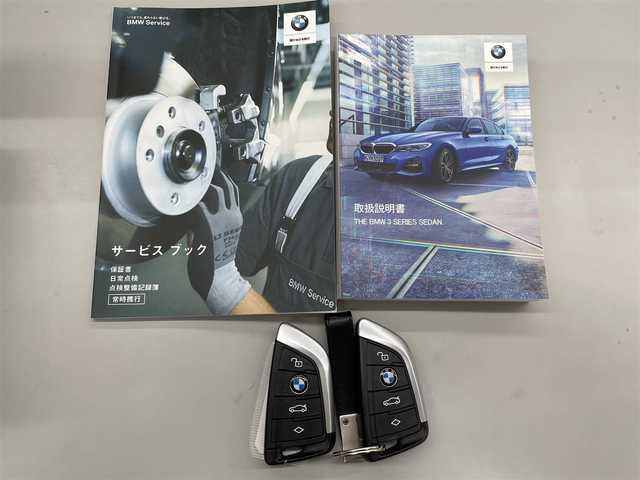 ＢＭＷ ３１８ｉ Mスポーツ 愛知県 2021(令3)年 4.8万km ミネラルグレー /禁煙車//純正メーカーナビ//ミラーリング機能有//バックカメラ//全周囲カメラ//コーナーセンサー//ハーフレザーシート//前席パワーシート//運転席シートメモリ機能//シートヒーター//社外エアロ（マクストンデザイン）//前後フォグランプ//アダプティブクルーズコントロール//オートエアコン//オートライト//オートハイビーム//保証書//取扱説明書//スペアキー