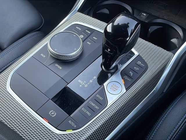 ＢＭＷ ３１８ｉ Mスポーツ 愛知県 2021(令3)年 4.8万km ミネラルグレー /禁煙車//純正メーカーナビ//ミラーリング機能有//バックカメラ//全周囲カメラ//コーナーセンサー//ハーフレザーシート//前席パワーシート//運転席シートメモリ機能//シートヒーター//社外エアロ（マクストンデザイン）//前後フォグランプ//アダプティブクルーズコントロール//オートエアコン//オートライト//オートハイビーム//保証書//取扱説明書//スペアキー