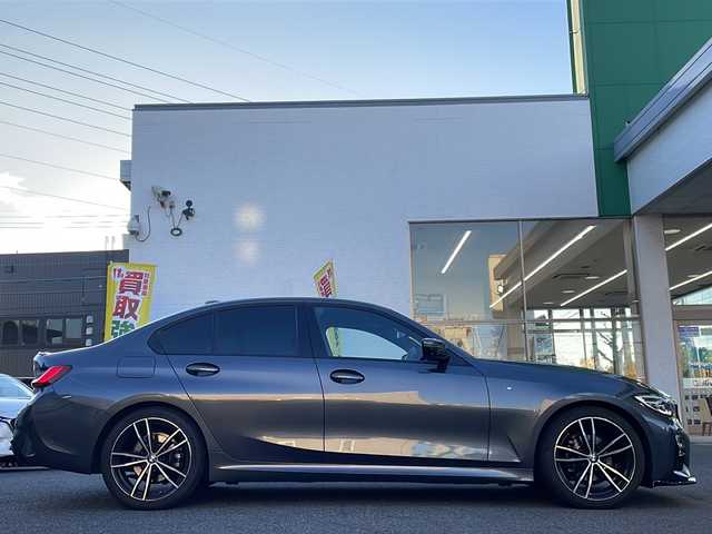 ＢＭＷ ３１８ｉ Mスポーツ 愛知県 2021(令3)年 4.8万km ミネラルグレー /禁煙車//純正メーカーナビ//ミラーリング機能有//バックカメラ//全周囲カメラ//コーナーセンサー//ハーフレザーシート//前席パワーシート//運転席シートメモリ機能//シートヒーター//社外エアロ（マクストンデザイン）//前後フォグランプ//アダプティブクルーズコントロール//オートエアコン//オートライト//オートハイビーム//保証書//取扱説明書//スペアキー
