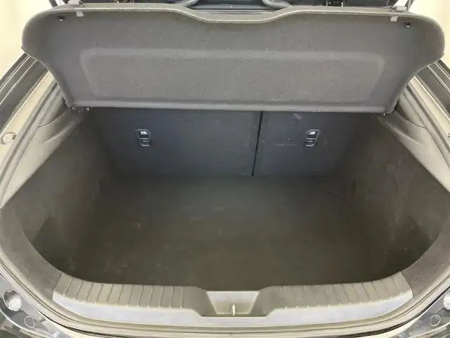 マツダ マツダ３ファストバック 20S Lパッケージ 愛知県 2020(令2)年 5.5万km ジェットブラックマイカ 純正ナビ　全方位カメラ　シートヒーター　禁煙車　フルセグＴＶ　ＤＶＤ　ＨＤＭＩ　ＢＳＭ　ＨＵＤ　衝突軽減　追従クルコン　黒革　ＬＥＤオートライト　コーナーセンサー　ハンドルヒーター　純正フロアマット