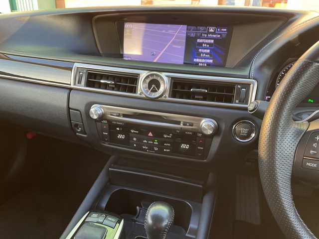 レクサス ＧＳ 350 宮崎県 2012(平24)年 7.5万km ホワイトパールクリスタルシャイン ローダウン/社外20インチアルミ/フェイスチェンジ/メーカー純正ナビ/純正フロアマット/クルーズコントロール/パワーシート(D/N席)/バックカメラ/ETC/パドルシフト/メモリーシート