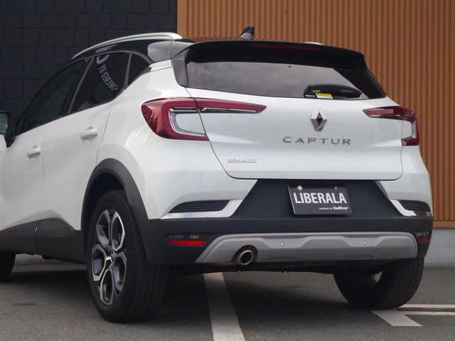 ルノー ルノー キャプチャー インテンス テックパック 埼玉県 2021(令3)年 4.4万km パール ブラックレザーシート /アダプティブクルーズコントロール /BOSEサウンド /CarPlay /ブラインドスポットモニター /全周囲カメラ /ドラレコ /ETC/前席シートヒーター /ステアリングヒーター /純正18インチアルミホイール
