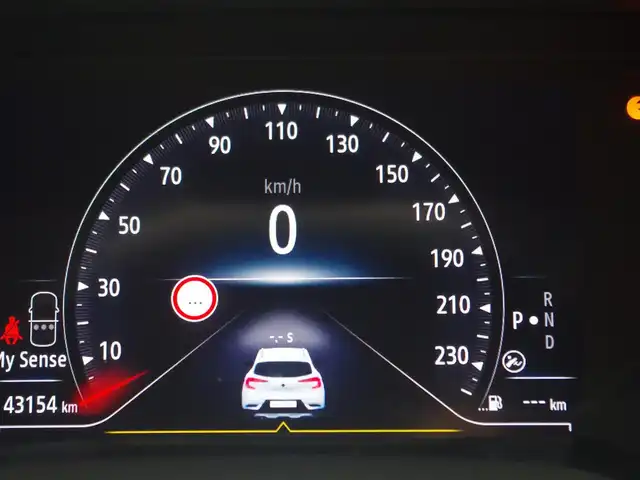 ルノー ルノー キャプチャー インテンス テックパック 埼玉県 2021(令3)年 4.4万km パール ブラックレザーシート /アダプティブクルーズコントロール /BOSEサウンド /CarPlay /ブラインドスポットモニター /全周囲カメラ /ドラレコ /ETC/前席シートヒーター /ステアリングヒーター /純正18インチアルミホイール