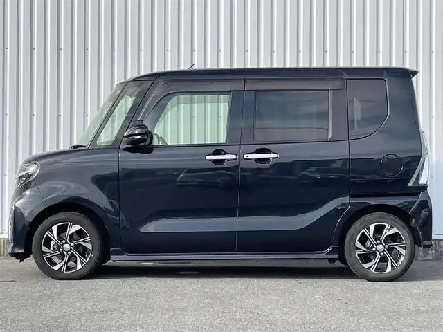 ダイハツ タント カスタム X セレクション 福岡県 2020(令2)年 5.6万km パールブラック スマートアシスト/純正ナビ（ＮＭＺＫ－Ｗ７０Ｄ）/フルセグTV/CD/DVD/BT/SD/AM/FM/バックカメラ/両側パワースライドドア/ハーフレザー/ナビ連動前後ドラレコ/シートヒーター/ステアリングリモコン/スマートキー/純正アルミ/純正マット/スペアキー/保証書