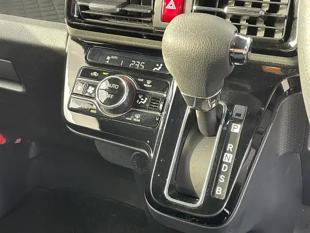 ダイハツ タント カスタム X セレクション 福岡県 2020(令2)年 5.6万km パールブラック スマートアシスト/純正ナビ（ＮＭＺＫ－Ｗ７０Ｄ）/フルセグTV/CD/DVD/BT/SD/AM/FM/バックカメラ/両側パワースライドドア/ハーフレザー/ナビ連動前後ドラレコ/シートヒーター/ステアリングリモコン/スマートキー/純正アルミ/純正マット/スペアキー/保証書