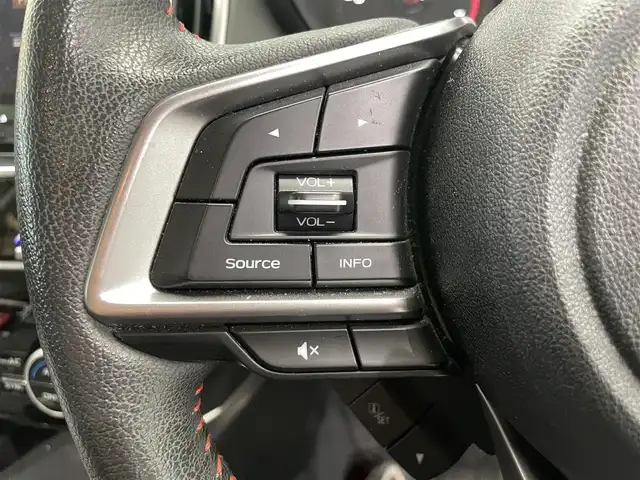 スバル フォレスター X－ブレイク 鹿児島県 2018(平30)年 5.2万km クリスタルブラックシリカ 禁煙車/純正SDナビ/　（Bluetooth/フルセグTV/CD/DVD）/バックモニター/サイドビューモニター/アイサイトVer3/・プリクラッシュブレーキ・/・レーンキープアシスト/・レーダークルーズコントロール/・誤発進抑制機能/電動パーキングブレーキ/オートブレーキホールド/ビルトインETC/全席シートヒーター/ステアリングヒーター/LEDヘッドライト