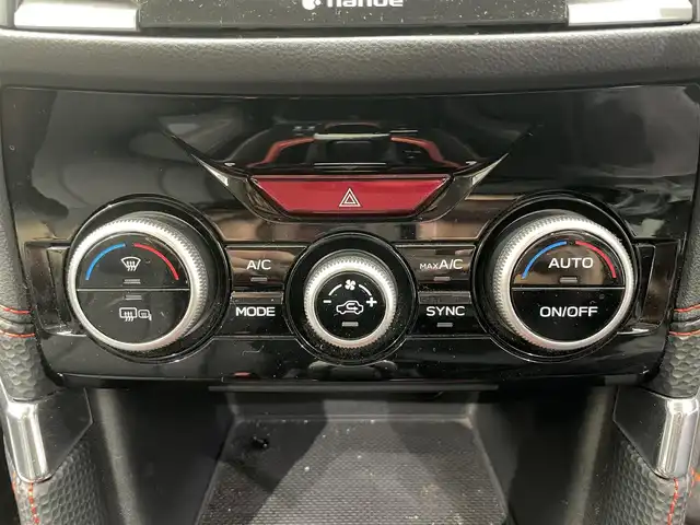 スバル フォレスター X－ブレイク 鹿児島県 2018(平30)年 5.2万km クリスタルブラックシリカ 禁煙車/純正SDナビ/　（Bluetooth/フルセグTV/CD/DVD）/バックモニター/サイドビューモニター/アイサイトVer3/・プリクラッシュブレーキ・/・レーンキープアシスト/・レーダークルーズコントロール/・誤発進抑制機能/電動パーキングブレーキ/オートブレーキホールド/ビルトインETC/全席シートヒーター/ステアリングヒーター/LEDヘッドライト