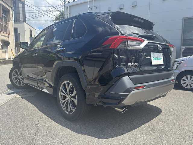 トヨタ ＲＡＶ４ G 愛知県 2022(令4)年 4.6万km アティチュードブラックマイカ ワンオーナー/純正ディスプレイオーディオ/ナビキット/AMFM/USB/Bluetooth/フルセグTV/全方位カメラ/ビルトインETC/前後ドライブレコーダー/プッシュスタート/パワーシート/エアシート/シートヒーター/メモリシート/MT付きAT/トヨタセーフティセンス/・ACC/・LTA/・PCS/・BSM/・クリアランスソナー/LEDヘッドライト/オートハイビーム/パワーバックドア/ステアリングヒーター/純正18インチAW/純正フロアマット/保証書/取扱説明書/スペアキー