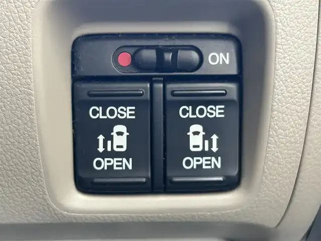 ホンダ Ｎ ＢＯＸ G Lパッケージ 兵庫県 2015(平27)年 5.3万km イノセントブルーメタリック 純正ディーラーナビ/（CD/DVD/BT/フルセグTV）/バックカメラ/両側パワースライドドア/あんしんパッケージ/シティブレーキアクティブシステム/ETC/HIDヘッドライト/AUTOライト/スマートキー/スペアキー