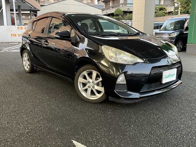 トヨタ アクア G 大阪府 2013(平25)年 10.8万km ブラックマイカ 純正メモリーナビ/フルセグTV/Bluetooth/DVD/バックカメラ/スマートキー/プッシュスタート/