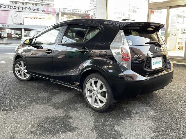 トヨタ アクア G 大阪府 2013(平25)年 10.8万km ブラックマイカ 純正メモリーナビ/フルセグTV/Bluetooth/DVD/バックカメラ/スマートキー/プッシュスタート/