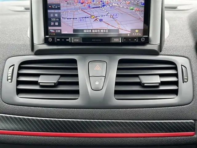 ルノー メガーヌ ルノー スポール 福岡県 2017(平29)年 3.8万km パール 社外ナビ（AVIC-RZ801）/（AM/FM/BT/DVD/フルセグTV）/6速マニュアルトランスミッション/バックカメラ/ドライブレコーダー/クルーズコントロール/ETC/Brembo製ディスク&レッドキャリパー/エアロダイナミックサイドモール/R.S.専用リアスポイラー/ドリルドアルミペダル/アルミキッキングプレート/2ゾーンオートエアコンディショナー/サテライトスイッチ/本革巻きステアリング/純正18インチアルミホイール/純正フロアマット/スペアキー/取扱説明書/保証書