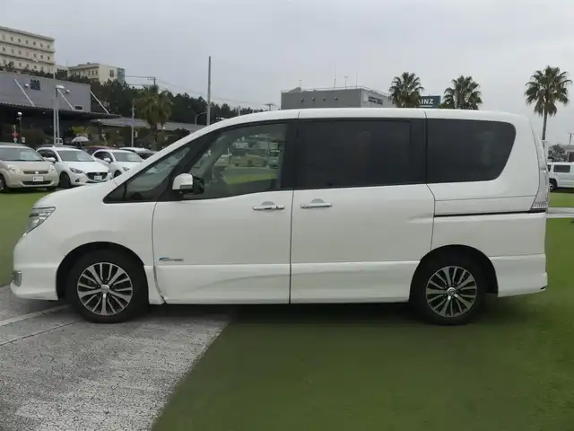 日産 セレナ