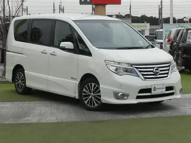 日産 セレナ