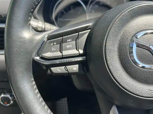 マツダ ＣＸ－５ XD Lパッケージ 鳥取県 2017(平29)年 4.1万km マシーングレープレミアムM サンルーフ /ホワイトレザーシート/・前席シートヒーター/・前席パワーシート/・D席メモリーシート/メーカーナビ/・フルセグ /・Bluetooth/・CD /DVD/バックカメラ/BOSEサウンドシステム/スマートキー /プッシュスタート/ETC/パワーバックドア/純正19AW/ハンドルヒーター/LEDヘッドライト /LEDフォグ/オートライト/W＆サイドエアバック /カーテンエアバック/衝突軽減ブレーキ