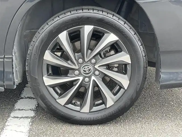 トヨタ ヴォクシー ハイブリッド S－Z 宮崎県 2022(令4)年 5.4万km グリッターブラックガラスフレーク 純正10.5インチナビ/（CD/DVD/AM/FM/BT/USB)/フルセグTV/TVキャンセラー/バックカメラ/両側パワースライドドア/ステアリングスイッチ/レーダークルーズコントロール/D席/N席シートヒーター/D席/N席シートクーラー/ハーフレザーシート/純正フリップダウンモニタ/前後ドライブレコーダー/ユニバーサルステップ/AC100電源/3眼LEDヘッドライト/ビルトインETC