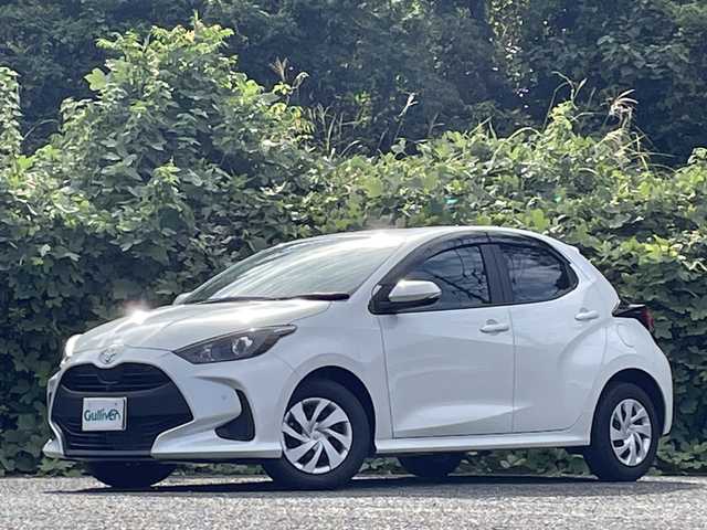トヨタ ヤリス G 大分県 2024(令6)年 0.3万km プラチナホワイトパールマイカ ワンオーナー /禁煙車/純正ディスプレイオーディオ/パノラマビューモニター/Bluetoth/USB/トヨタセーフティセンス/レーンキープアシスト/前後ドライブレコーダー/スマートキー/エンジンプッシュスタート/前後クリアランスソナー