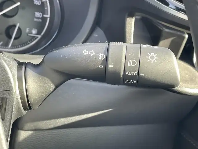 トヨタ ハリアー Z 滋賀県 2021(令3)年 3.9万km ホワイトパールクリスタルシャイン 純正12.3インチナビ/【Bluetooth/フルセグTV/USB】/JBLサウンドシステム/ハーフレザーシート/全方位カメラ/F/S/Rモデリスタエアロ/レーダークルーズコントロール/ブラインドスポットモニター/レーンディパーチャーアラート/クリアランスソナー/前後ドライブレコーダー/LEDヘッドライト/オートマチックハイビーム/デジタルインナーミラー/ヘッドアップディスプレイ/パワーバックドア/ビルトインETC2.0/プッシュスタート/スマートキー/ステアリングリモコン