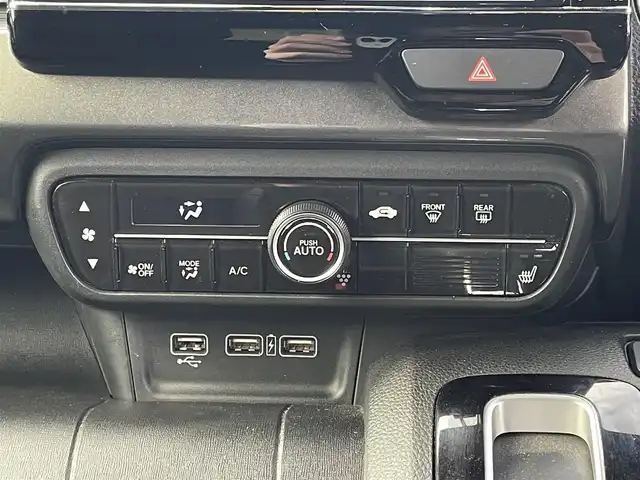 ホンダ Ｎ ＷＧＮ カスタム Lターボ ホンダS 大阪府 2020(令2)年 4.9万km シャイニンググレーM 純正ナビ【VXU-207NBi】/　フルセグTV/CD/DVD/Bluetooth/FM/AM/バックカメラ/純正ナビ連動型ドライブレコーダー/ETC/シートヒーター/パドルシフト/ホンダセンシング/　・衝突軽減ブレーキ/　・誤発進抑制機能/　・歩行者事故低減ステアリング/　・先行車発進お知らせ機能/　・標識認識機能/　・路外逸脱抑制機能/　・渋滞追従機能付きアダプティブクルーズコントロール/　・車線維持支援システム/　・オートハイビーム/　・パーキングセンサーシステム/　・後方誤発進抑制機能/LEDヘッドライト/オートブレーキホールド/スペアキー