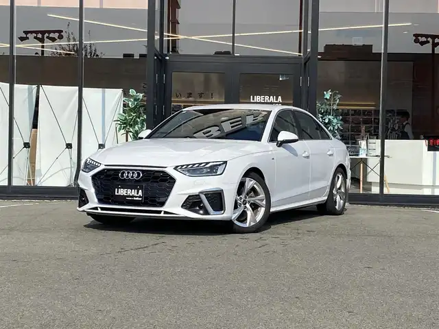 アウディ Ａ４ 35TDI Sライン 福岡県 2023(令5)年 1.1万km グレイシアホワイトメタリック クルーズコントロール/・純正ナビ/Bluetooth/USB/・全方位カメラ/・ハーフレザーシート/シートヒーター/・フルセグテレビ/・ETC/・純正18AW/・LEDライト/・取扱説明書/・スペアキー