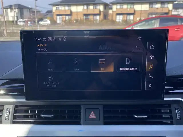 アウディ Ａ４ 35TDI Sライン 福岡県 2023(令5)年 1.1万km グレイシアホワイトメタリック クルーズコントロール/・純正ナビ/Bluetooth/USB/・全方位カメラ/・ハーフレザーシート/シートヒーター/・フルセグテレビ/・ETC/・純正18AW/・LEDライト/・取扱説明書/・スペアキー