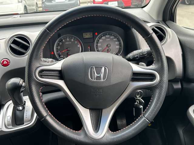 ホンダ ストリーム RSZ Sパッケージ 長野県 2011(平23)年 12.4万km クリスタルブラックパール ・ワンオーナー/・純正メモリーナビ/TV/DVD/AM/FM/Bluetooth/・ETC/・ハロゲンライト/・純正フロアマット/・サマータイヤ装着純正アルミホイール車載