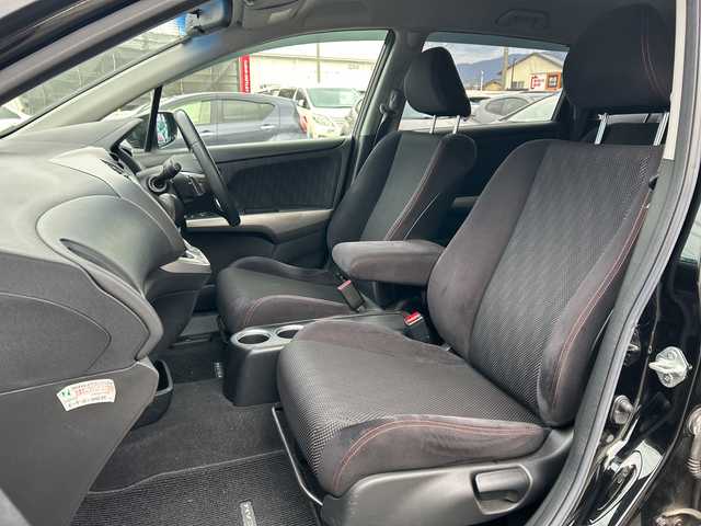 ホンダ ストリーム RSZ Sパッケージ 長野県 2011(平23)年 12.4万km クリスタルブラックパール ・ワンオーナー/・純正メモリーナビ/TV/DVD/AM/FM/Bluetooth/・ETC/・ハロゲンライト/・純正フロアマット/・サマータイヤ装着純正アルミホイール車載