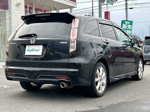 ホンダ ストリーム RSZ Sパッケージ 長野県 2011(平23)年 12.4万km クリスタルブラックパール ・ワンオーナー/・純正メモリーナビ/TV/DVD/AM/FM/Bluetooth/・ETC/・ハロゲンライト/・純正フロアマット/・サマータイヤ装着純正アルミホイール車載