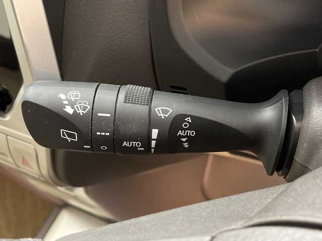 トヨタ ランドクルーザー プラド TX Lパッケージ 鹿児島県 2022(令4)年 3万km ホワイトパールクリスタルシャイン トヨタセーフティセンス/ワンオーナー/レーダークルーズコントロール/ビルトインETC/バックカメラ/ALPINE製SDナビ/(BT/CD/DVD/AM/FM/フルセグTV)/Androidauto/3列シート/サンルーフ/前後ドライブレコーダー/純正フロアマット/前席シートヒーター/前席シートエアコン/前席パワーシート/シートベンチレーション/HDMI/ルーフレール/純正17インチアルミホイール/前後コーナーセンサー/レーンキープアシスト/オートマチックハイビーム/革巻きステアリング/ステアリングスイッチ/4WD/MTモード付AT/保証書/取扱説明書/スペアキー