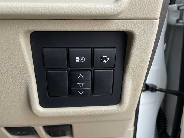 トヨタ ランドクルーザー プラド TX Lパッケージ 鹿児島県 2022(令4)年 3万km ホワイトパールクリスタルシャイン トヨタセーフティセンス/ワンオーナー/レーダークルーズコントロール/ビルトインETC/バックカメラ/ALPINE製SDナビ/(BT/CD/DVD/AM/FM/フルセグTV)/Androidauto/3列シート/サンルーフ/前後ドライブレコーダー/純正フロアマット/前席シートヒーター/前席シートエアコン/前席パワーシート/シートベンチレーション/HDMI/ルーフレール/純正17インチアルミホイール/前後コーナーセンサー/レーンキープアシスト/オートマチックハイビーム/革巻きステアリング/ステアリングスイッチ/4WD/MTモード付AT/保証書/取扱説明書/スペアキー