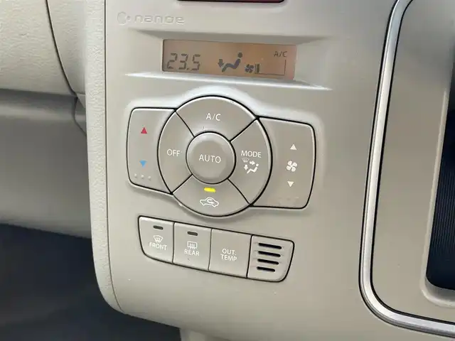 スズキ ラパン X 滋賀県 2015(平27)年 4.5万km フレンチミントパールメタリック 純正7インチナビ/【Bluetooth/CD/DVD/フルセグTV/USB】/全方位カメラ/衝突被害軽減ブレーキ/HIDヘッドライト/オートライト/D席シートヒーター/ETC/純正フロアマット/横滑り防止装置/純正14インチアルミホイール/オートエアコン/プッシュスタート/スマートキー