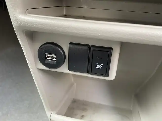 スズキ ラパン X 滋賀県 2015(平27)年 4.5万km フレンチミントパールメタリック 純正7インチナビ/【Bluetooth/CD/DVD/フルセグTV/USB】/全方位カメラ/衝突被害軽減ブレーキ/HIDヘッドライト/オートライト/D席シートヒーター/ETC/純正フロアマット/横滑り防止装置/純正14インチアルミホイール/オートエアコン/プッシュスタート/スマートキー