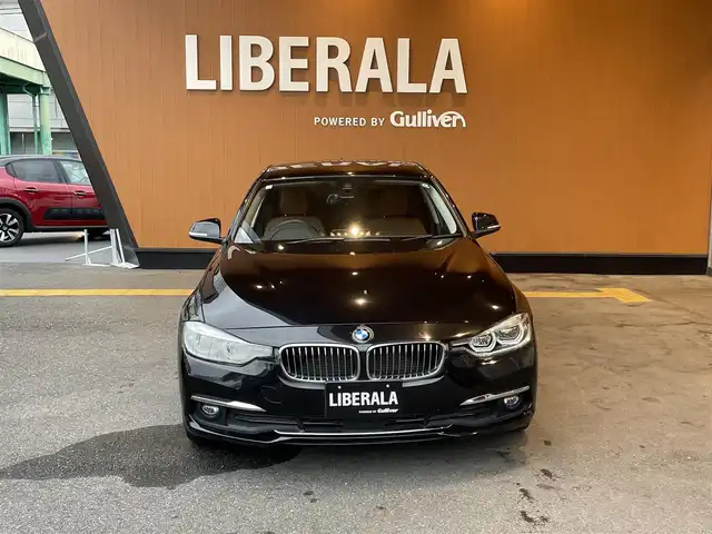 ＢＭＷ ３２０ｄ ラグジュアリー 高知県 2017(平29)年 3.1万km サファイアブラックP 純正ナビゲーション　/バックカメラ　/運転席・助手席パワーシート　/シートヒーター　/運転席シートメモリー　/クルーズコントロール　/ＣＤ／ＤＶＤデッキ　/茶革シート　/ＵＳＢ入力端子　/純正アルミホイール　/スペアキー