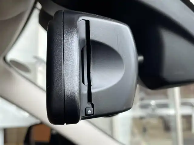 ＢＭＷ ３２０ｄ ラグジュアリー 高知県 2017(平29)年 3.1万km サファイアブラックP 純正ナビゲーション　/バックカメラ　/運転席・助手席パワーシート　/シートヒーター　/運転席シートメモリー　/アクティブクルーズコントロール　/ＣＤ／ＤＶＤデッキ　/茶革シート　/ＵＳＢ入力端子　/純正アルミホイール　/スペアキー