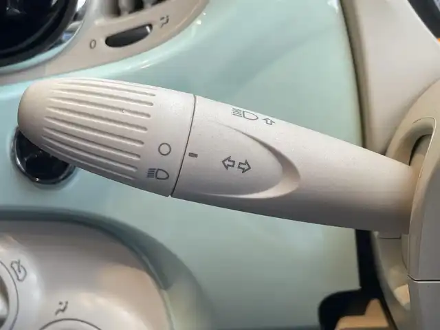フィアット ５００ 1．2 ポップ 高知県 2018(平30)年 2.5万km LATTE MENTA ワンオーナー/社外ナビ（AVIC-RZ801-D）/　【AM/FM/フルセグTV/BT/CD/DVD】/バックカメラ/純正フロアマット/純正１５インチAW/ETC