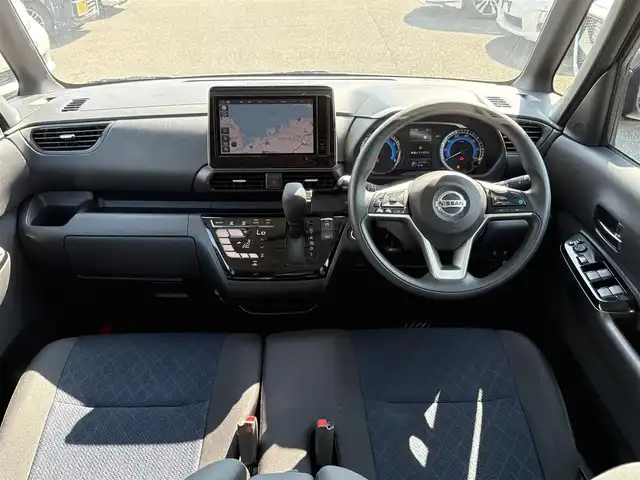 日産 ルークス HWS X プロパイロットED 山口県 2022(令4)年 5.6万km ホワイトパール 9型ナビ フルセグTV BT/アラウンドビューモニター/プロパイロット/両側パワースライドドア/衝突被害軽減ブレーキ/レーンアシスト/オートマチックハイビーム/LEDオートヘッドライト/フォグライト/バックソナー/サーキュレーター/スマートキー/ステアリングリモコン/リア窓ロールシェード/W サイド カーテン ニー エアバッグ/禁煙車