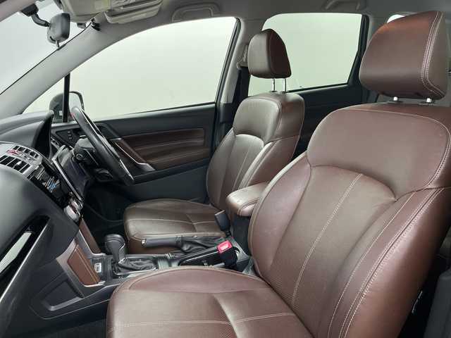 スバル フォレスター 道央・札幌 2016(平28)年 10.2万km クリスタルブラックシリカ ・4WD　　/アイサイト/・衝突被害軽減ブレーキ/・社外フローティングナビ　/・フルセグ/CD/DVD/BT/SD/・バックカメラ/・レーダークルーズコントロール/・ブラインドスポットモニター/・レザーシート/シートヒーター/・パワーシート/シートポジションメモリー/・電動リアゲート/・ステアリングヒーター/・社外前方ドライブレコーダー/・MT付AT/パドルシフト/・積込冬タイヤ純正AW18インチ/・ヒルディンセントコントロール/・ETC