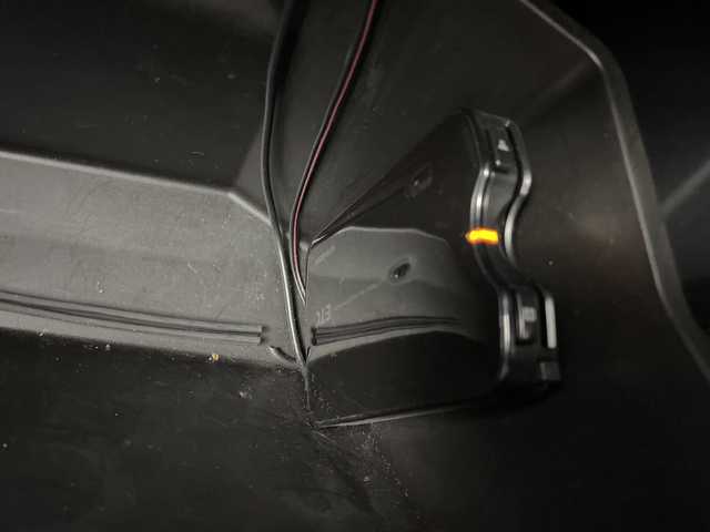 スバル フォレスター 道央・札幌 2016(平28)年 10.2万km クリスタルブラックシリカ ・4WD　　/アイサイト/・衝突被害軽減ブレーキ/・社外フローティングナビ　/・フルセグ/CD/DVD/BT/SD/・バックカメラ/・レーダークルーズコントロール/・ブラインドスポットモニター/・レザーシート/シートヒーター/・パワーシート/シートポジションメモリー/・電動リアゲート/・ステアリングヒーター/・社外前方ドライブレコーダー/・MT付AT/パドルシフト/・積込冬タイヤ純正AW18インチ/・ヒルディンセントコントロール/・ETC