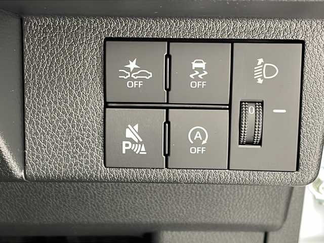 ダイハツ ムーヴ X 沖縄県 2025(令7)年 0.1千km シャイニングホワイトパール パワースライドドア　/スマートアシストIII　/プッシュスタート　/スマートキー　/スペアキー　/ＬＥＤヘッドライト　/アイドリングストップ　/オートライト　/オートエアコン　/ベンチシート　/横滑り防止機能　/電動格納ミラー/前後コーナーセンサー