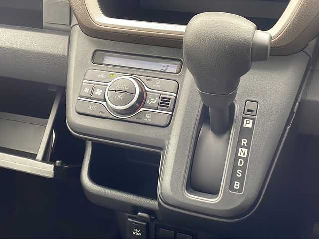 ダイハツ ムーヴ X 沖縄県 2025(令7)年 0.1千km シャイニングホワイトパール パワースライドドア　/スマートアシストIII　/プッシュスタート　/スマートキー　/スペアキー　/ＬＥＤヘッドライト　/アイドリングストップ　/オートライト　/オートエアコン　/ベンチシート　/横滑り防止機能　/電動格納ミラー/前後コーナーセンサー