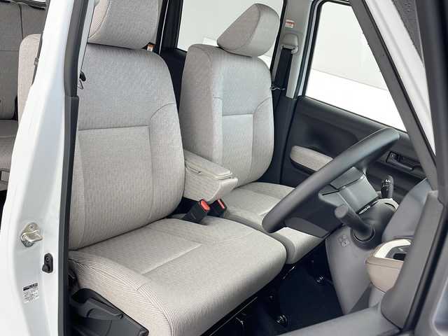 ダイハツ ムーヴ X 沖縄県 2025(令7)年 0.1千km シャイニングホワイトパール パワースライドドア　/スマートアシストIII　/プッシュスタート　/スマートキー　/スペアキー　/ＬＥＤヘッドライト　/アイドリングストップ　/オートライト　/オートエアコン　/ベンチシート　/横滑り防止機能　/電動格納ミラー/前後コーナーセンサー