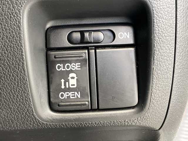 ホンダ Ｎ ＢＯＸ カスタム G Lパッケージ 栃木県 2016(平28)年 4.6万km プレミアムホワイトパールⅡ ワンオーナー/純正SDナビ/（CD/TV/Bluetooth/USB/iPod/AUX）/バックカメラ/ビルトインETC/片側パワースライドドア/オートライト/HIDヘッドライト/横滑り防止装置/フォグランプ/スマートキー/プッシュスタート/アイドリングストップ/ステアリングスイッチ/電動格納ミラー/純正14インチアルミホイール/純正フロアマット