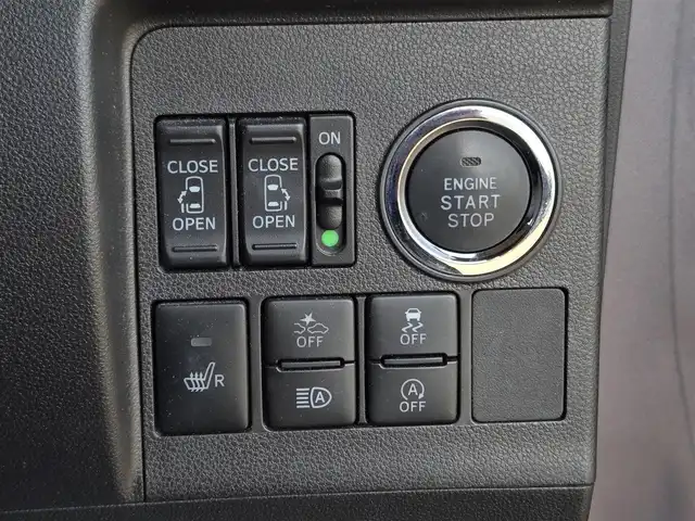 ダイハツ タント カスタム RS トップED SA Ⅲ 鹿児島県 2017(平29)年 2.7万km メテオライトグレーイリュージョナルP 純正ＳＤナビ（ＮＳＺＮ－Ｗ６８Ｄ）　/純正ドライブレコーダー　/Ｄ席シートヒーター　/Ｂｌｕｅｔｏｏｔｈオーディオ　/フルセグテレビ　/両側パワースライドドア　/ハーフレザーシート　/スマートアシストIII/バックカメラ/純正アルミホイール(15インチ)/両側パワースライドドア/プッシュスタート/スマートキー/横滑り防止装置/前後コーナーセンサー/LEDヘッドライト