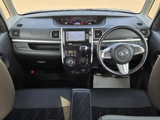 ダイハツ タント カスタム RS トップED SA Ⅲ 鹿児島県 2017(平29)年 2.7万km メテオライトグレーイリュージョナルP 純正ＳＤナビ（ＮＳＺＮ－Ｗ６８Ｄ）　/純正ドライブレコーダー　/Ｄ席シートヒーター　/Ｂｌｕｅｔｏｏｔｈオーディオ　/フルセグテレビ　/両側パワースライドドア　/ハーフレザーシート　/スマートアシストIII/バックカメラ/純正アルミホイール(15インチ)/両側パワースライドドア/プッシュスタート/スマートキー/横滑り防止装置/前後コーナーセンサー/LEDヘッドライト