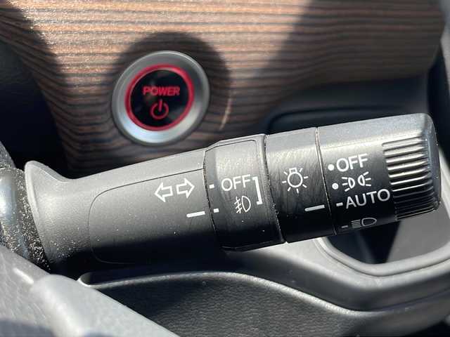 ホンダ フリード＋ ハイブリット クロスター ホンダセンシング 静岡県 2020(令2)年 5.5万km プレミアムクリスタルオレンジM ワンオーナー/純正ナビ/地デジTV/純正CD/DVD/Bluetooth/バックカメラ/両側パワースライドドア/ホンダセンシング/レーダークルーズコントロール/LEDヘッドライト/ビルトインETC/純正15インチAW/スマートキー/スペアキー/保証書/取説