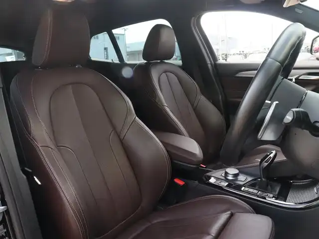 ＢＭＷ Ｘ２ xDrive20i MスポーツX 宮城県 2019(平31)年 4万km サファイアブラックP 純正ナビ（ＢＴ）/ACC/インテリジェントセーフティ/ダイナミックトラクションコントロール/パークディスタンス/ダウンヒルアシスト/バックカメラ/ドライブモード/ブラウンレザーシート/パワーシート（DN席）/コーナーセンサー（前後）/デュアルエアコン/電動格納ミラー/ドライブレコーダー（前方）/リヤフォグランプ/フロントフォグランプ/プッシュスタート/コンフォートアクセス/MTモード付/ミラー一体型ETC/純正20インチAW/純正フロアマット/ＬＥＤヘッドライト/オートライト/アイドリングストップ/禁煙車