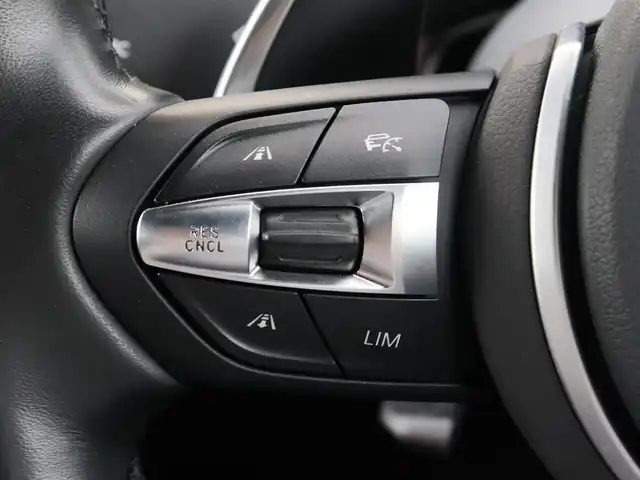 ＢＭＷ Ｘ２ xDrive20i MスポーツX 宮城県 2019(平31)年 4万km サファイアブラックP 純正ナビ（ＢＴ）/ACC/インテリジェントセーフティ/ダイナミックトラクションコントロール/パークディスタンス/ダウンヒルアシスト/バックカメラ/ドライブモード/ブラウンレザーシート/パワーシート（DN席）/コーナーセンサー（前後）/デュアルエアコン/電動格納ミラー/ドライブレコーダー（前方）/リヤフォグランプ/フロントフォグランプ/プッシュスタート/コンフォートアクセス/MTモード付/ミラー一体型ETC/純正20インチAW/純正フロアマット/ＬＥＤヘッドライト/オートライト/アイドリングストップ/禁煙車